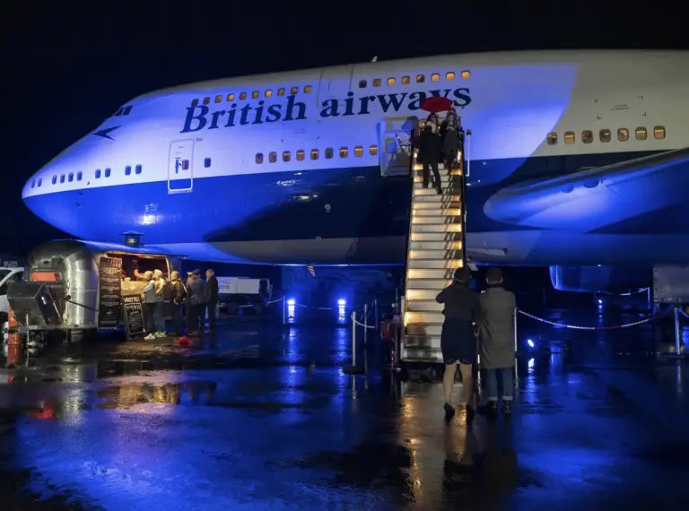 Wedding on a British Airways Negus 747 at Cotswold Airport
