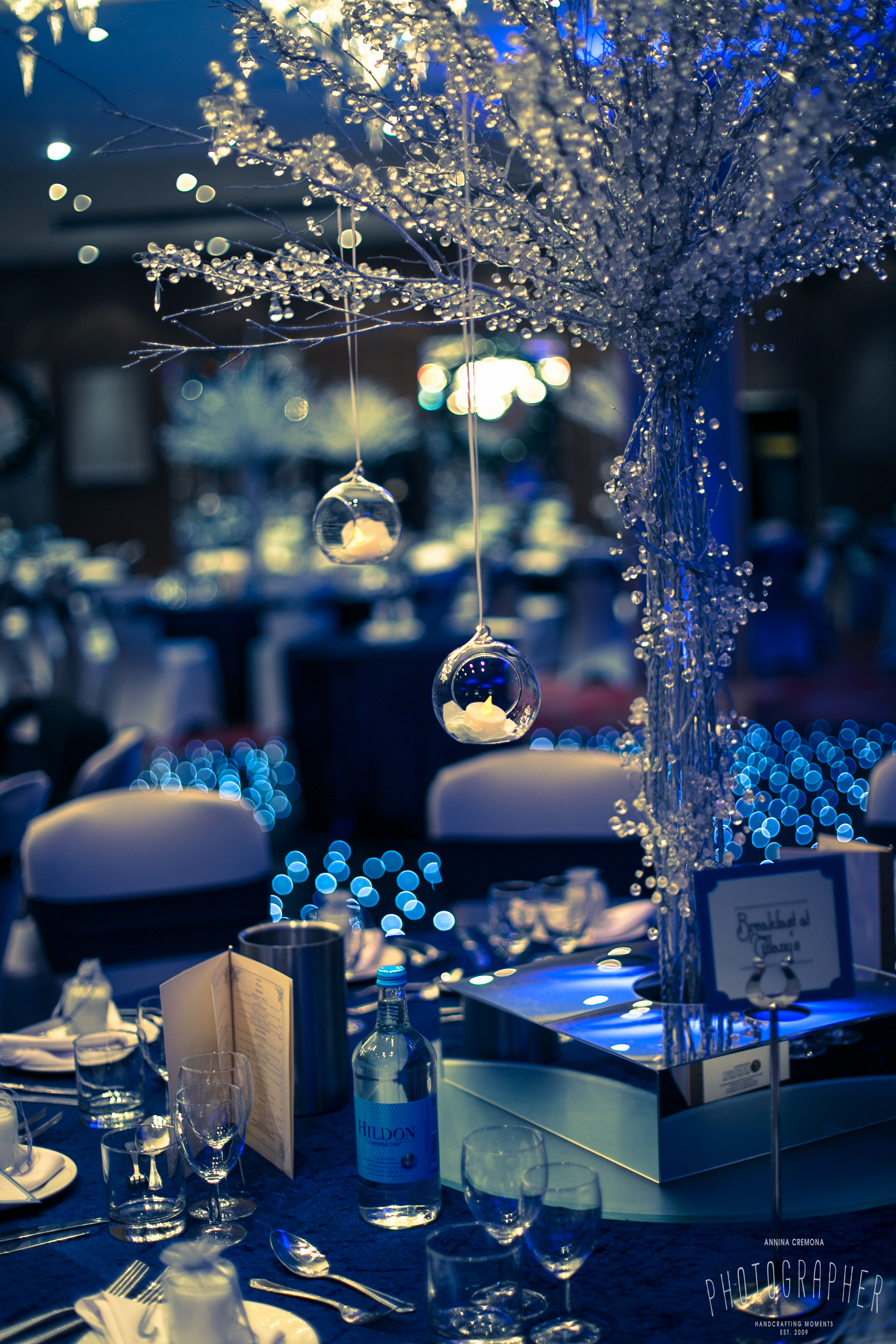 Cosy winter wedding reception with candlelight and dancing