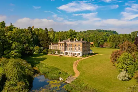 Hexton Manor wedding venue