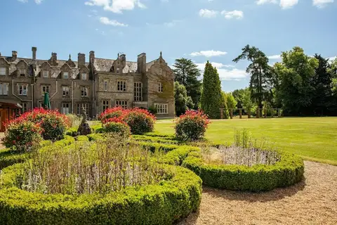 Shendish Manor wedding venue